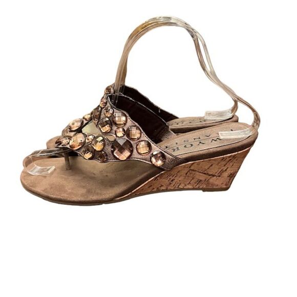 New York Transit Jeweled Wedge Sandals Bronze Slip On Toe Strap Size 7 - Picture 5 of 11